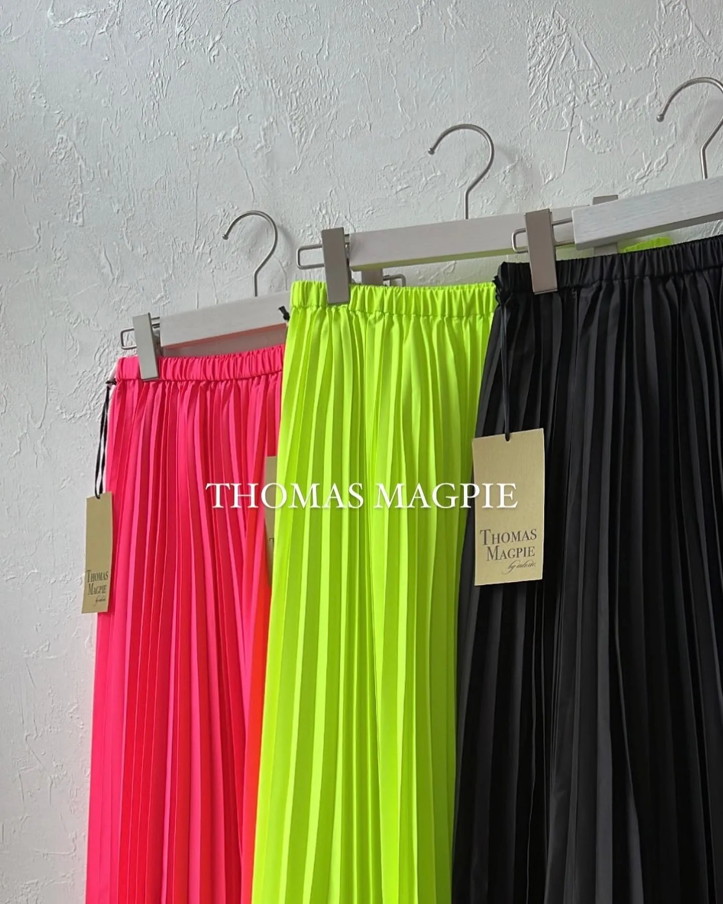neon pleats skirt